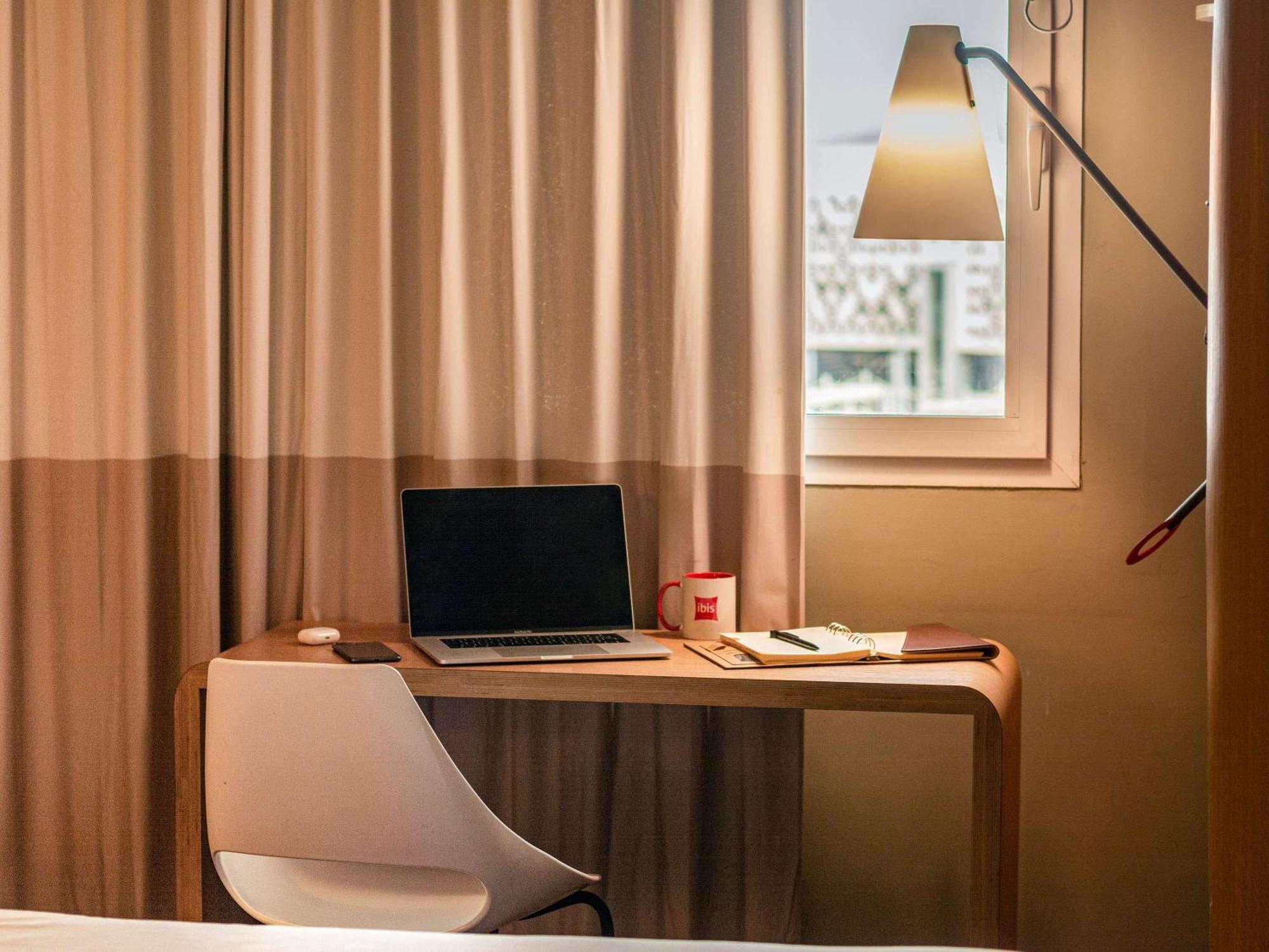 Hotel Ibis Rabat Agdal Esterno foto